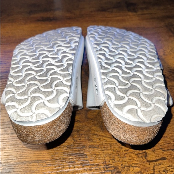 Birkenstock White Two Strap Sandals Size 39 made in Germany women’s size 8 - Picture 10 of 12